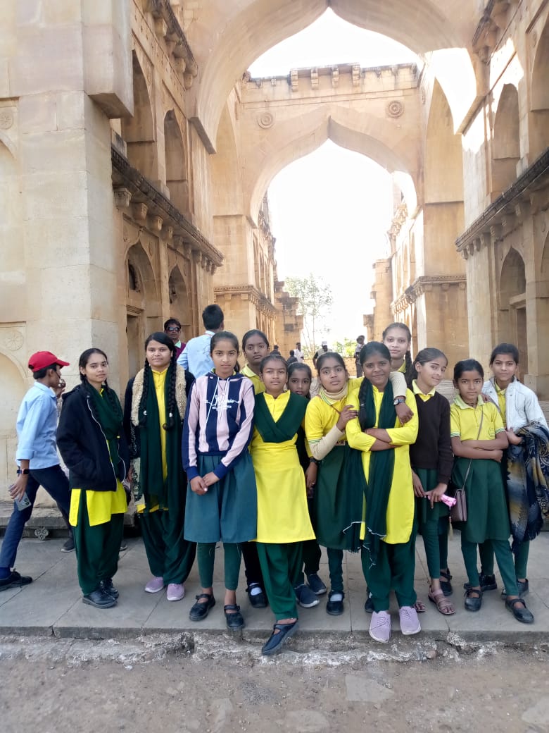 Nikhat Middle School Heritage Excursion